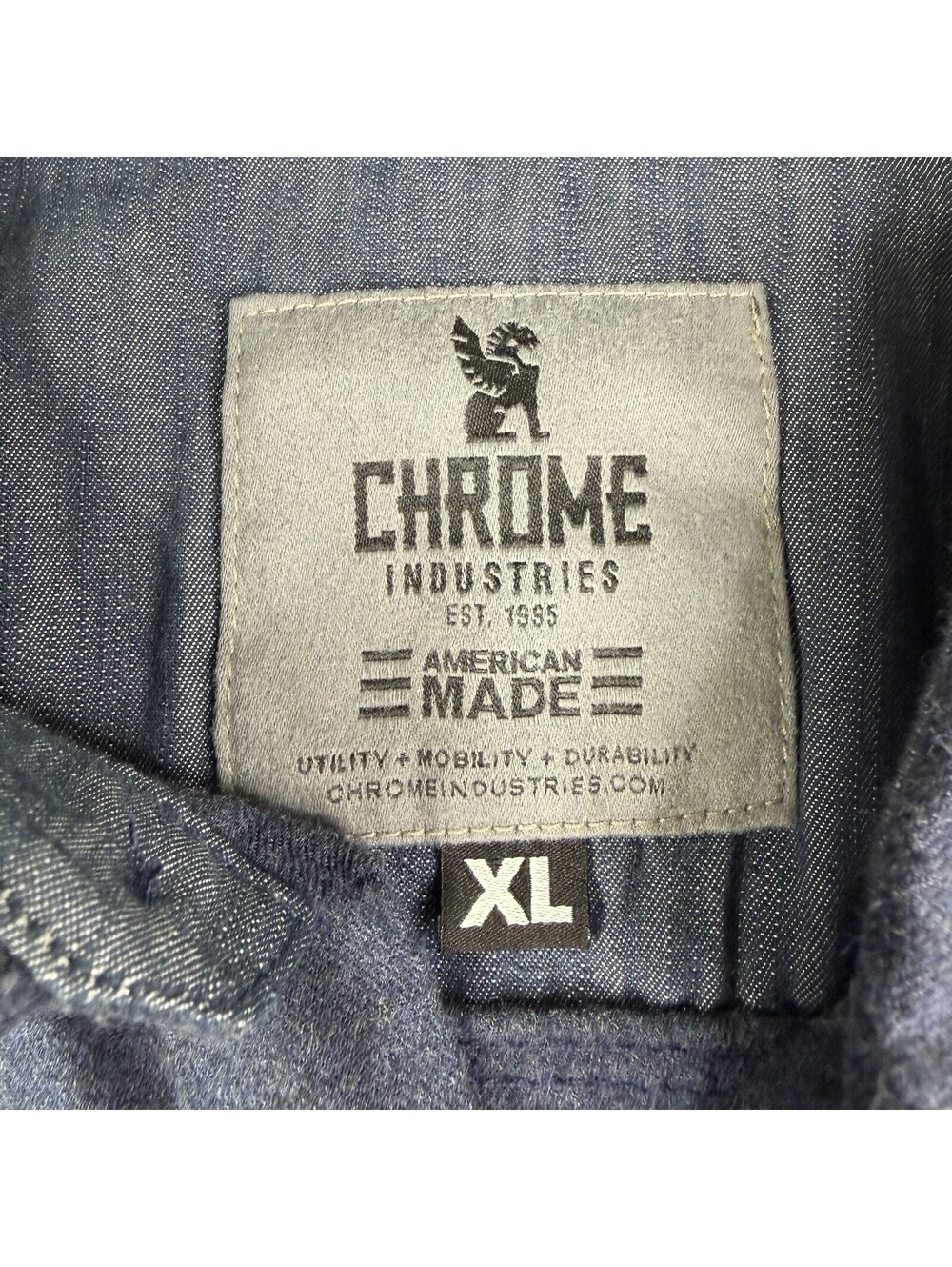 Chrome Industries Long Sleeve Shirt Mens XL Blue Flannel Lightweight Button Up - Picture 7 of 12